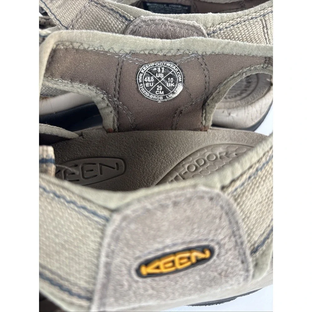 Keen Newport H2 Sandals Mens Size 11 Water Hiking Hybrid Gorpcore Slip On